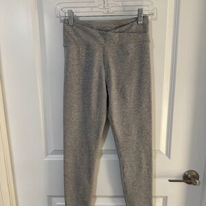 Carbon 38 heather grey leggings, Size M